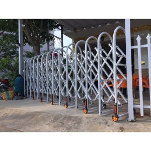 Cổng Xếp Sắt Sơn Tĩnh Điện
