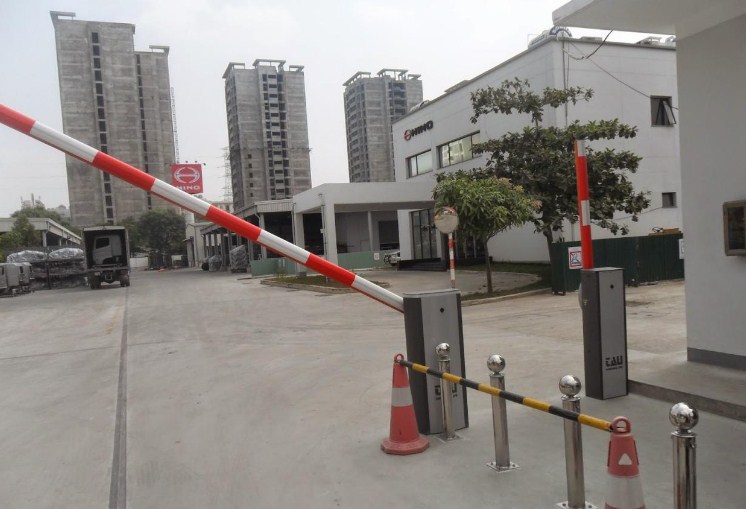 Barie Tự Động Tau Italya 4 Barie tu dong duoc lap dat